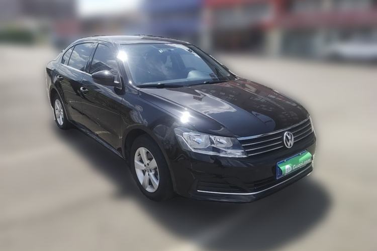 Used Volkswagen Lavida 2019 Lavida Start 1.5L Manual Fashion Edition China VI Standard Front Right 45 Deg