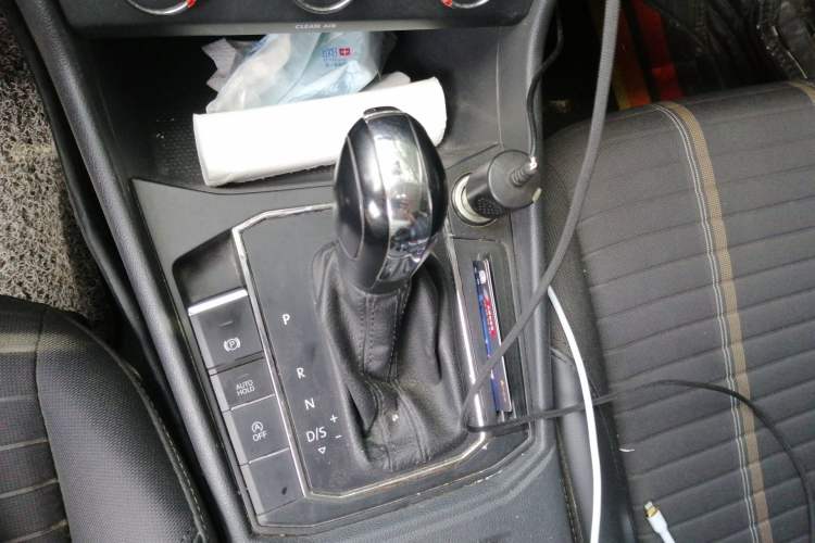 Used Volkswagen Lavida 2019 1.5L Automatic Vision Edition China VI Standard Gear Lever