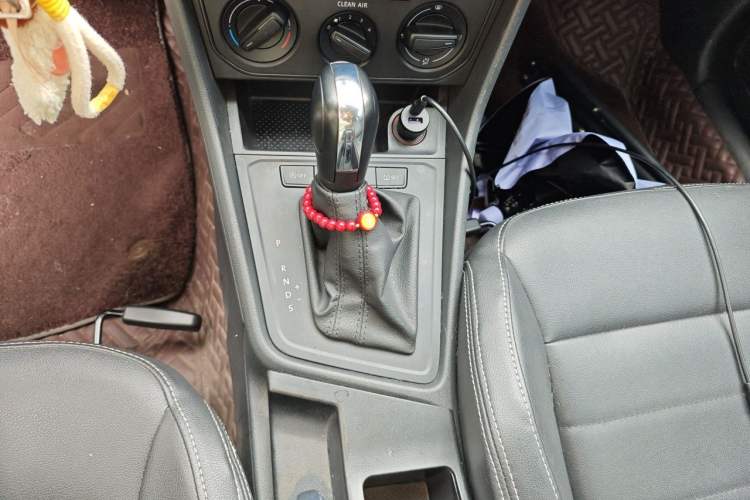 Used Volkswagen Lavida 2019 Lavida Start 1.5L Automatic Trendy Version China VI Standard Gear Lever