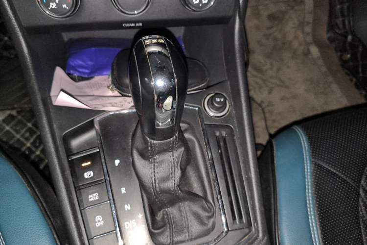 Used Volkswagen Lavida 2019 280TSI DSG Comfort Edition China VI standard Gear Lever