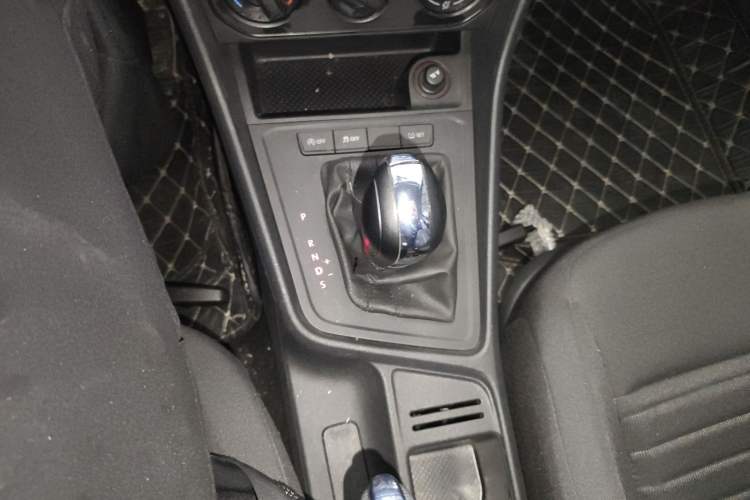 Used Volkswagen Lavida 2019 Lavida Start 1.5L Automatic Trendy Version China VI Standard Gear Lever
