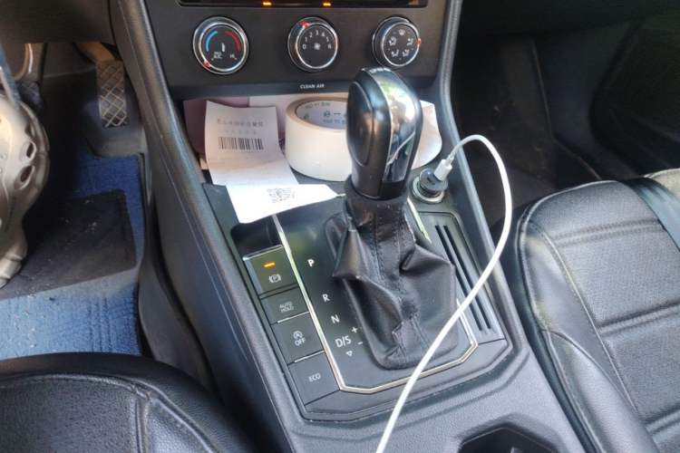 Used Volkswagen Lavida 2019 280TSI DSG Comfort Edition China VI standard Gear Lever