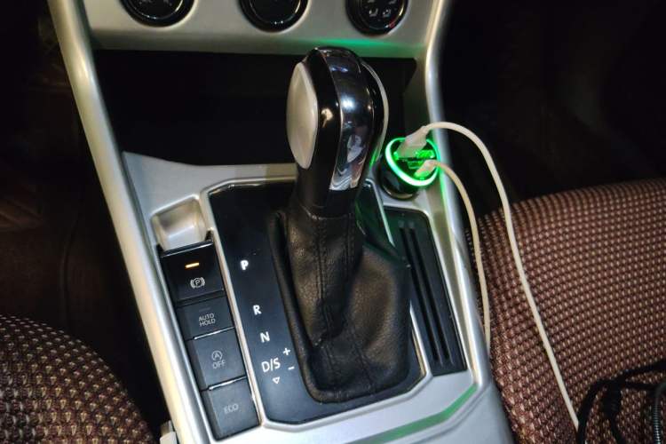 Used Volkswagen Lavida 2019 280TSI DSG Comfort Edition China VI standard Gear Lever