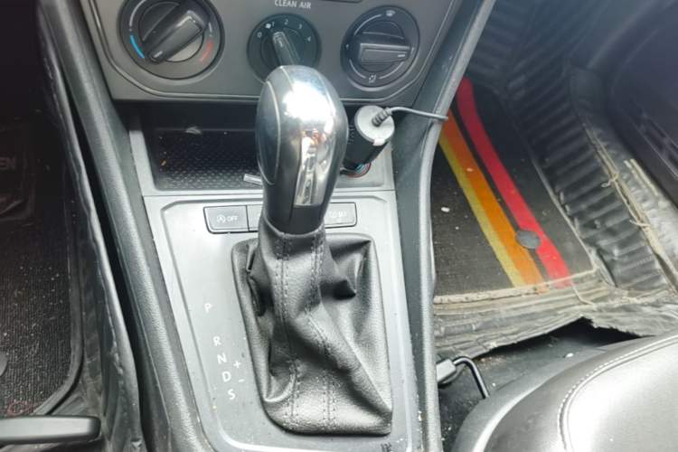 Used Volkswagen Lavida 2019 Lavida Start 1.5L Automatic Trendy Version China VI Standard Gear Lever
