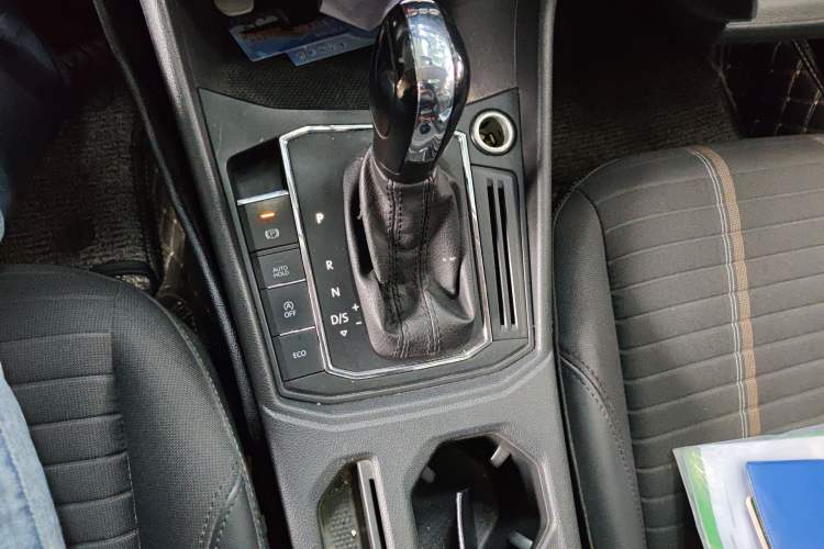 Used Volkswagen Lavida 2019 280TSI DSG Comfort Edition China VI standard Gear Lever