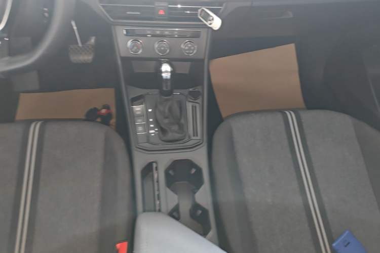Used Volkswagen Lavida 2019 1.5L Automatic Comfort Edition China VI Standard Gear Lever