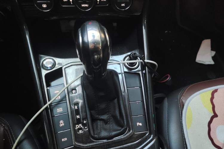 Used Volkswagen Lavida 2019 280TSI DSG Luxury Edition China VI Standard Gear Lever
