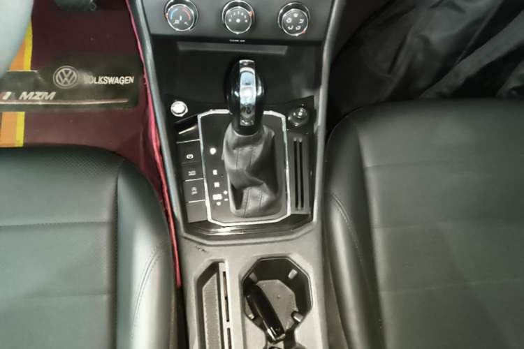 Used Volkswagen Lavida 2019 1.5L Automatic Comfort Edition China VI Standard Gear Lever