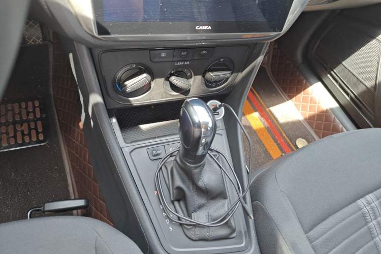 Used Volkswagen Lavida 2019 Lavida Start 1.5L Automatic Trendy Version China VI Standard Gear Lever