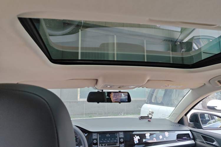 Used Volkswagen Lavida 2019 280TSI DSG Comfort Edition China VI standard Headliner
