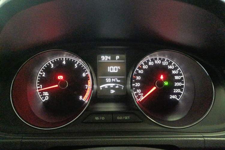 Used Volkswagen Lavida 2019 Lavida Start 1.5L Automatic Trendy Version China VI Standard Instrument Cluster