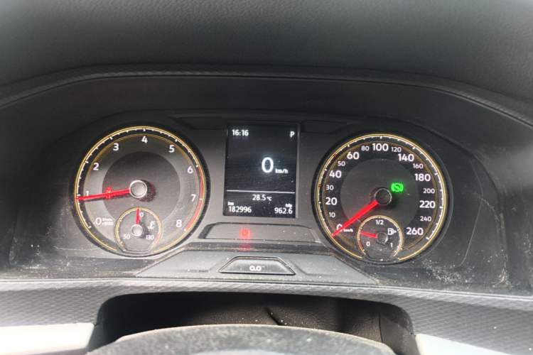 Used Volkswagen Lavida 2019 1.5L Automatic Fashion Edition China VI Instrument Cluster