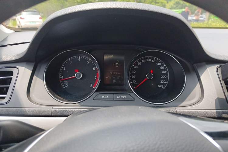 Used Volkswagen Lavida 2019 Lavida Start 1.5L Manual Comfort Edition China VI Standard Instrument Cluster