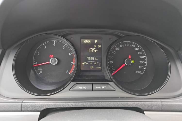 Used Volkswagen Lavida 2019 Lavida Start 1.5L Automatic Trendy Version China VI Standard Instrument Cluster