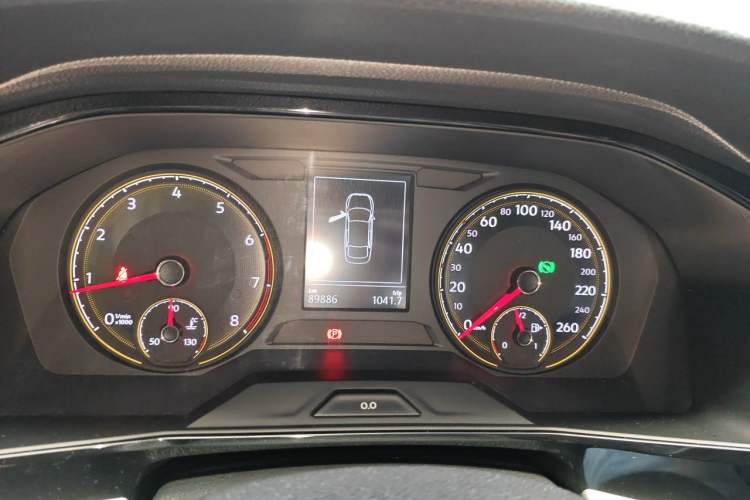 Used Volkswagen Lavida 2019 1.5L Automatic Vision Edition China VI Standard Instrument Cluster