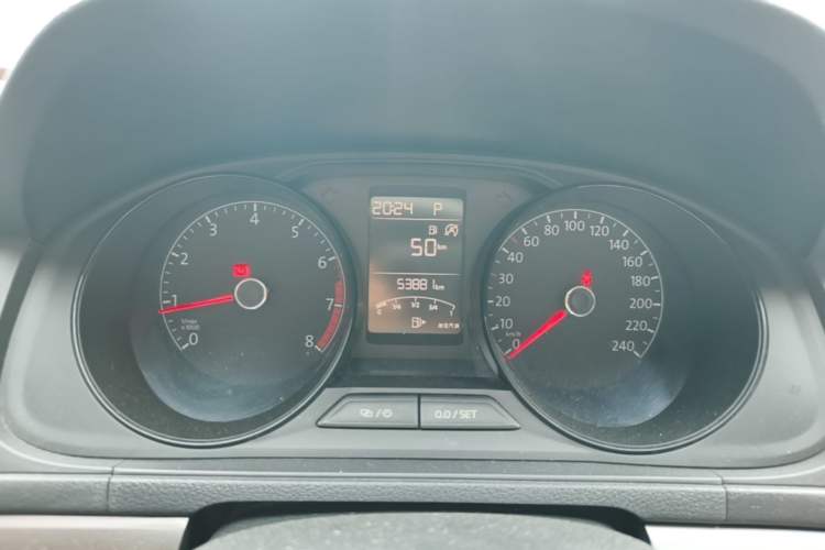 Used Volkswagen Lavida 2019 Lavida Start 1.5L Automatic Trendy Version China VI Standard Instrument Cluster