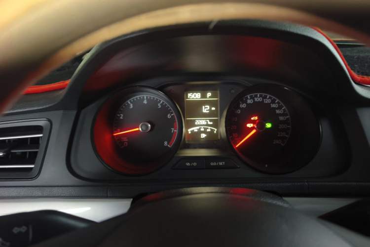 Used Volkswagen Lavida 2019 Lavida Start 1.5L Automatic Trendy Version China VI Standard Instrument Cluster