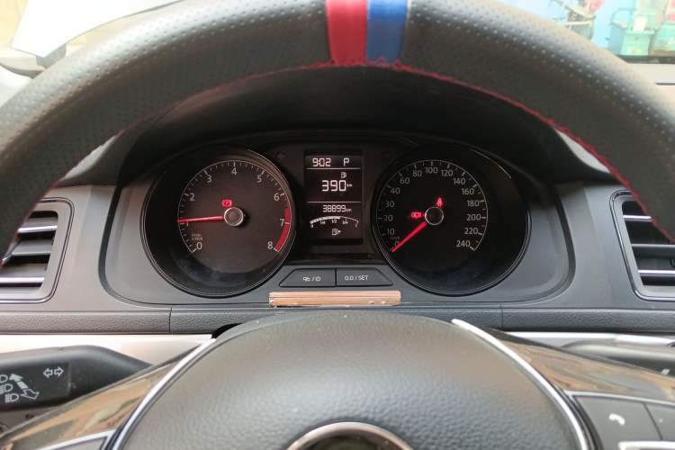 Used Volkswagen Lavida 2019 Lavida Start 1.5L Automatic Trendy Version China VI Standard Instrument Cluster
