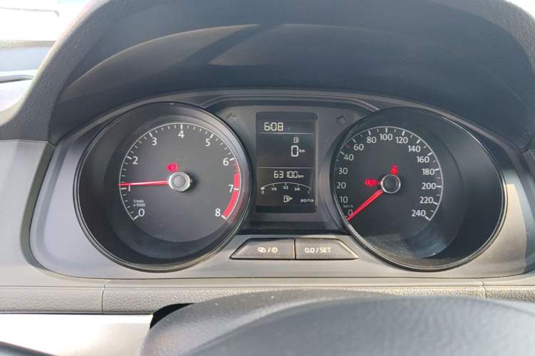 Used Volkswagen Lavida 2019 Lavida Start 1.5L Manual Fashion Edition China VI Standard Instrument Cluster