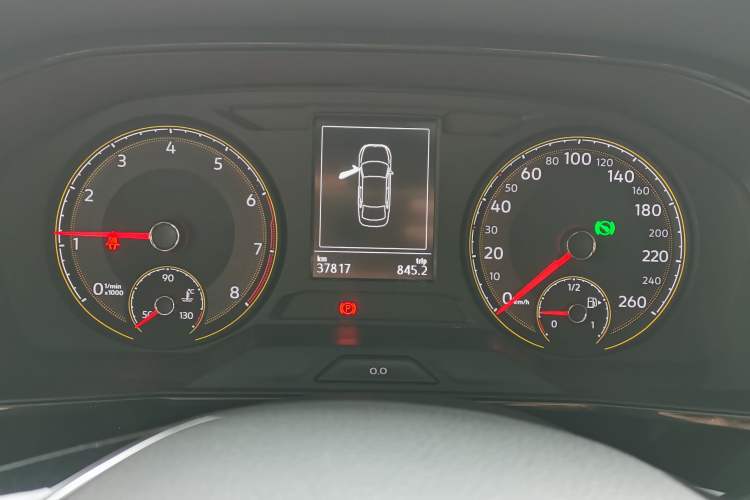 Used Volkswagen Lavida 2019 280TSI DSG Comfort Edition China VI standard Instrument Cluster