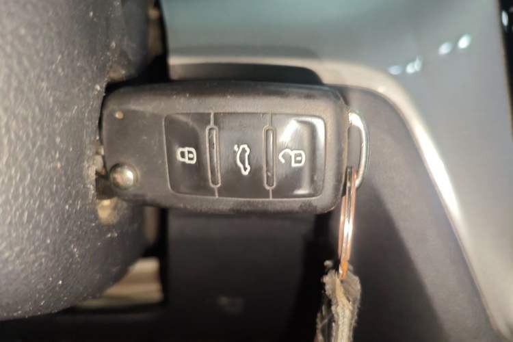 Used Volkswagen Lavida 2019 Lavida Start 1.5L Manual Fashion Edition China VI Standard Interior 1