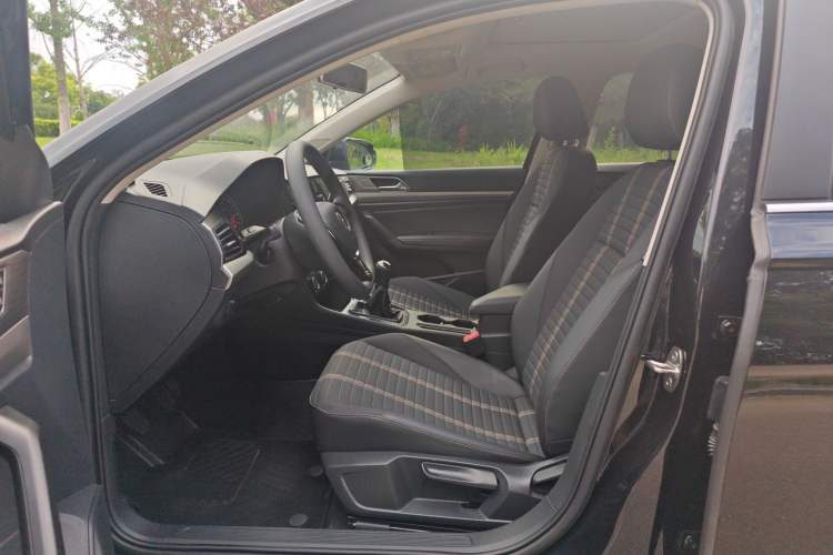 Used Volkswagen Lavida 2019 1.5L Manual Comfort Edition China VI Standard Interior 1