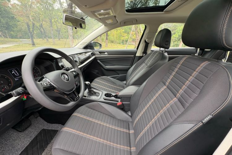 Used Volkswagen Lavida 2019 280TSI DSG Comfort Edition China VI standard Interior 3