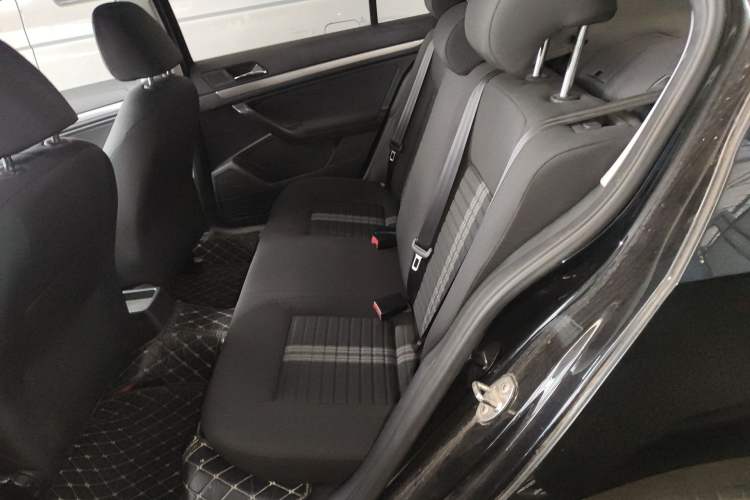 Used Volkswagen Lavida 2019 Lavida Start 1.5L Automatic Trendy Version China VI Standard Interior 4