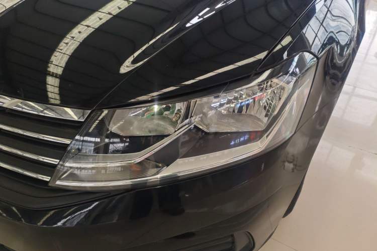 Used Volkswagen Lavida 2019 Lavida Start 1.5L Manual Fashion Edition China VI Standard Left Front Headlight