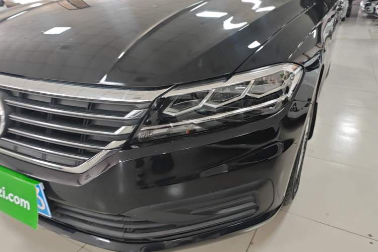 Used Volkswagen Lavida 2019 1.5L Automatic Fashion Edition China VI Left Front Headlight