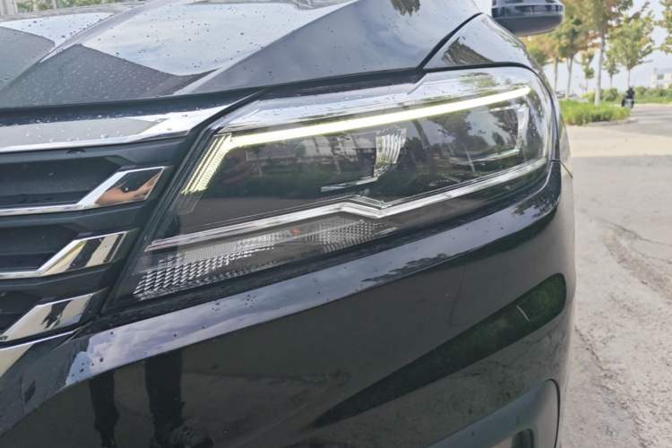 Used Volkswagen Lavida 2019 1.5L Automatic Comfort Edition China VI Standard Left Front Headlight