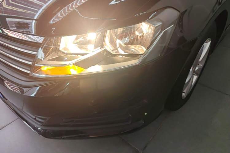Used Volkswagen Lavida 2019 Lavida Start 1.5L Automatic Trendy Version China VI Standard Left Front Headlight