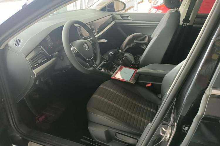 Used Volkswagen Lavida 2019 1.5L Manual Comfort Edition China VI Standard Left Front Seat