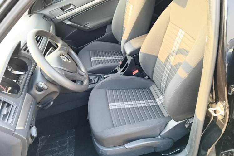 Used Volkswagen Lavida 2019 Lavida Start 1.5L Automatic Trendy Version China VI Standard Left Front Seat
