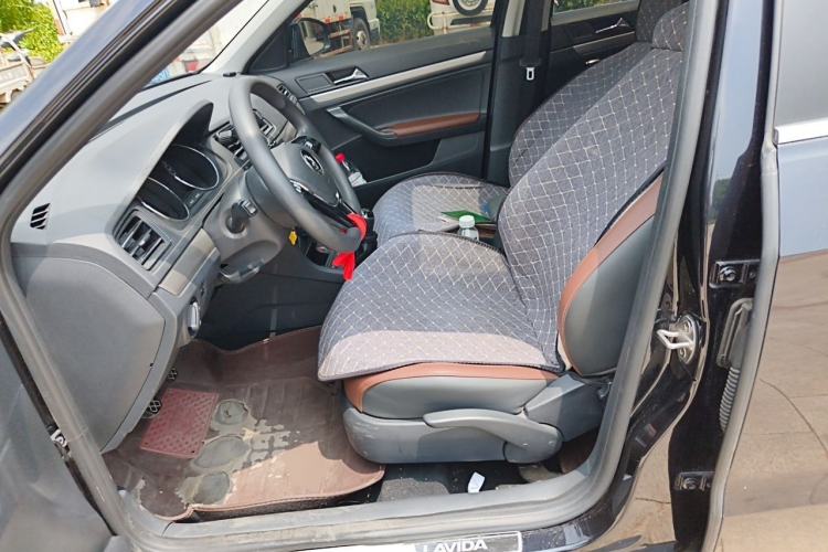 Used Volkswagen Lavida 2019 Lavida Start 1.5L Manual Comfort Edition China VI Standard Left Front Seat
