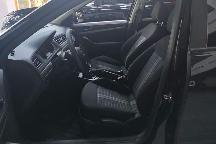 Used Volkswagen Lavida 2019 Lavida Start 1.5L Automatic Trendy Version China VI Standard Left Front Seat