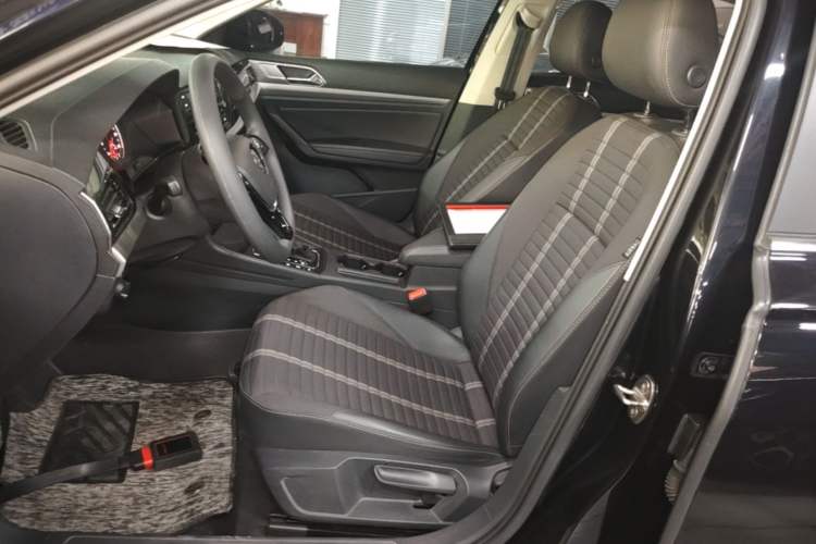 Used Volkswagen Lavida 2019 280TSI DSG Comfort Edition China VI standard Left Front Seat