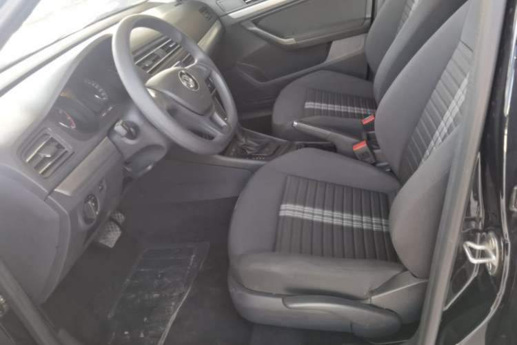 Used Volkswagen Lavida 2019 Lavida Start 1.5L Automatic Trendy Version China VI Standard Left Front Seat