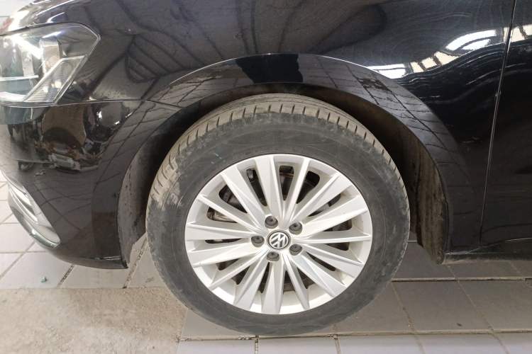 Used Volkswagen Lavida 2019 Lavida Start 1.5L Automatic Trendy Version China VI Standard Left Front Wheel Hub