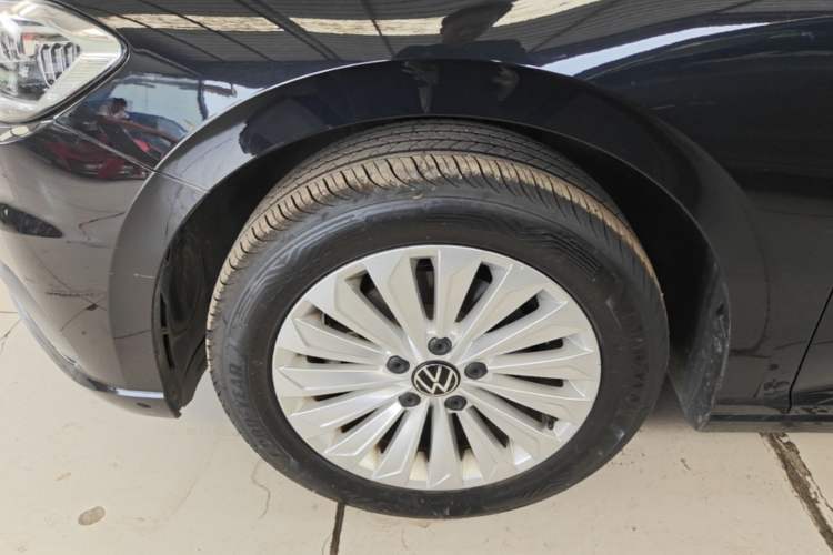 Used Volkswagen Lavida 2019 1.5L Automatic Vision Edition China VI Standard Left Front Wheel Hub