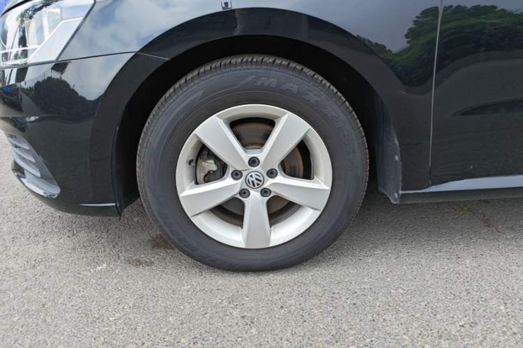 Used Volkswagen Lavida 2019 Lavida Start 1.5L Automatic Trendy Version China VI Standard Left Front Wheel Hub