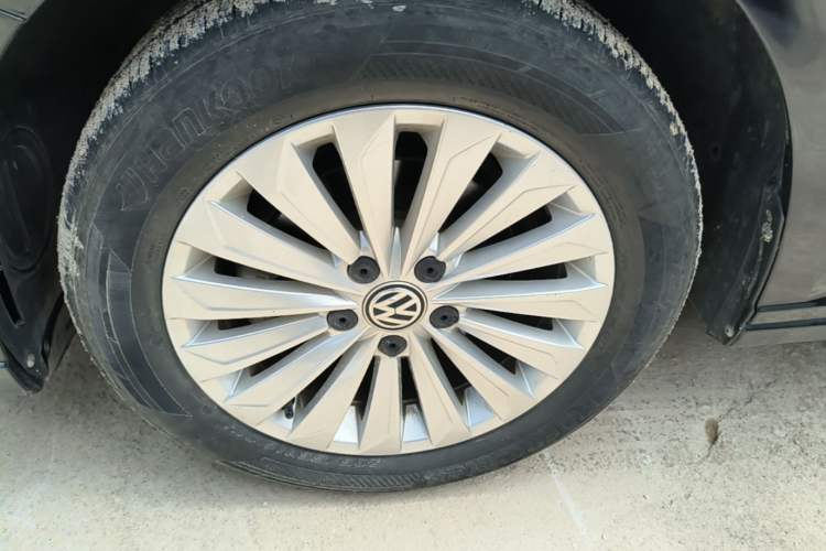 Used Volkswagen Lavida 2019 1.5L Automatic Comfort Edition China VI Standard Left Front Wheel Hub