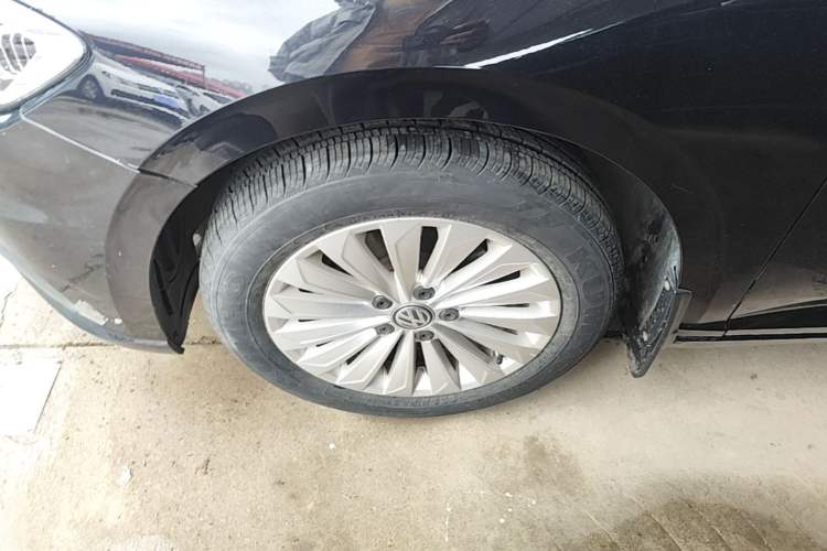 Used Volkswagen Lavida 2019 1.5L Automatic Comfort Edition China VI Standard Left Front Wheel Hub