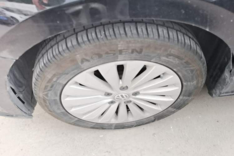 Used Volkswagen Lavida 2019 1.5L Automatic Comfort Edition China VI Standard Left Front Wheel Hub