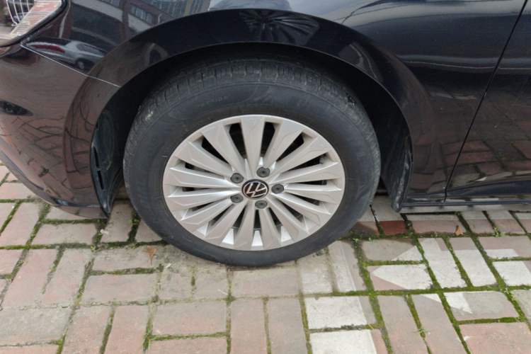 Used Volkswagen Lavida 2019 1.5L Automatic Comfort Edition China VI Standard Left Front Wheel Hub