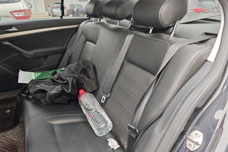 Used Volkswagen Lavida 2019 Lavida Start 1.5L Automatic Trendy Version China VI Standard Left Rear Seat