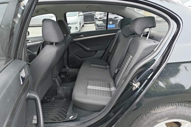 Used Volkswagen Lavida 2019 Lavida Start 1.5L Automatic Trendy Version China VI Standard Left Rear Seat