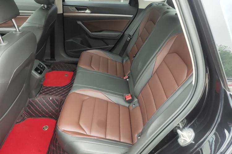 Used Volkswagen Lavida 2019 280TSI DSG Luxury Edition China VI Standard Left Rear Seat