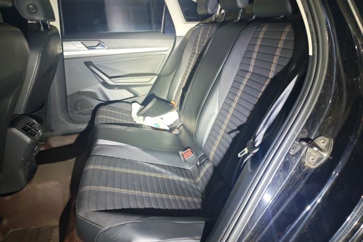 Used Volkswagen Lavida 2019 1.5L Automatic Vision Edition China VI Standard Left Rear Seat