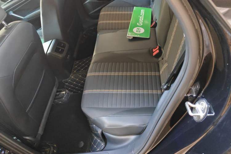 Used Volkswagen Lavida 2019 1.5L Automatic Vision Edition China VI Standard Left Rear Seat